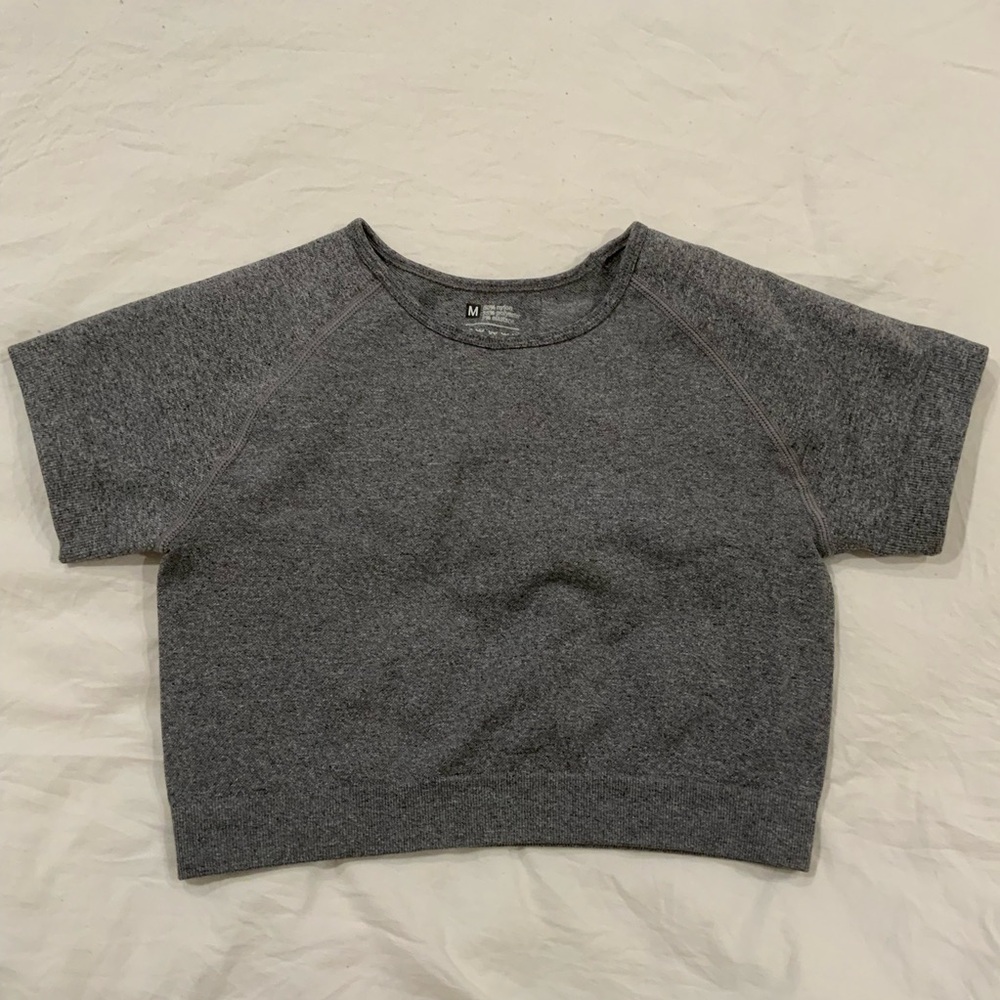 Cropped workout shirt